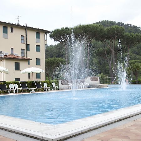 Grappolo D'Oro Hotel Pietrasanta Exterior photo