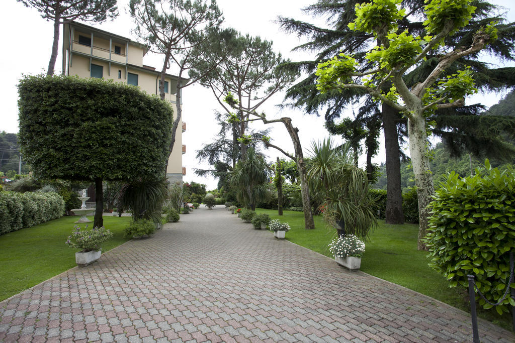 Grappolo D'Oro Hotel Pietrasanta Exterior photo